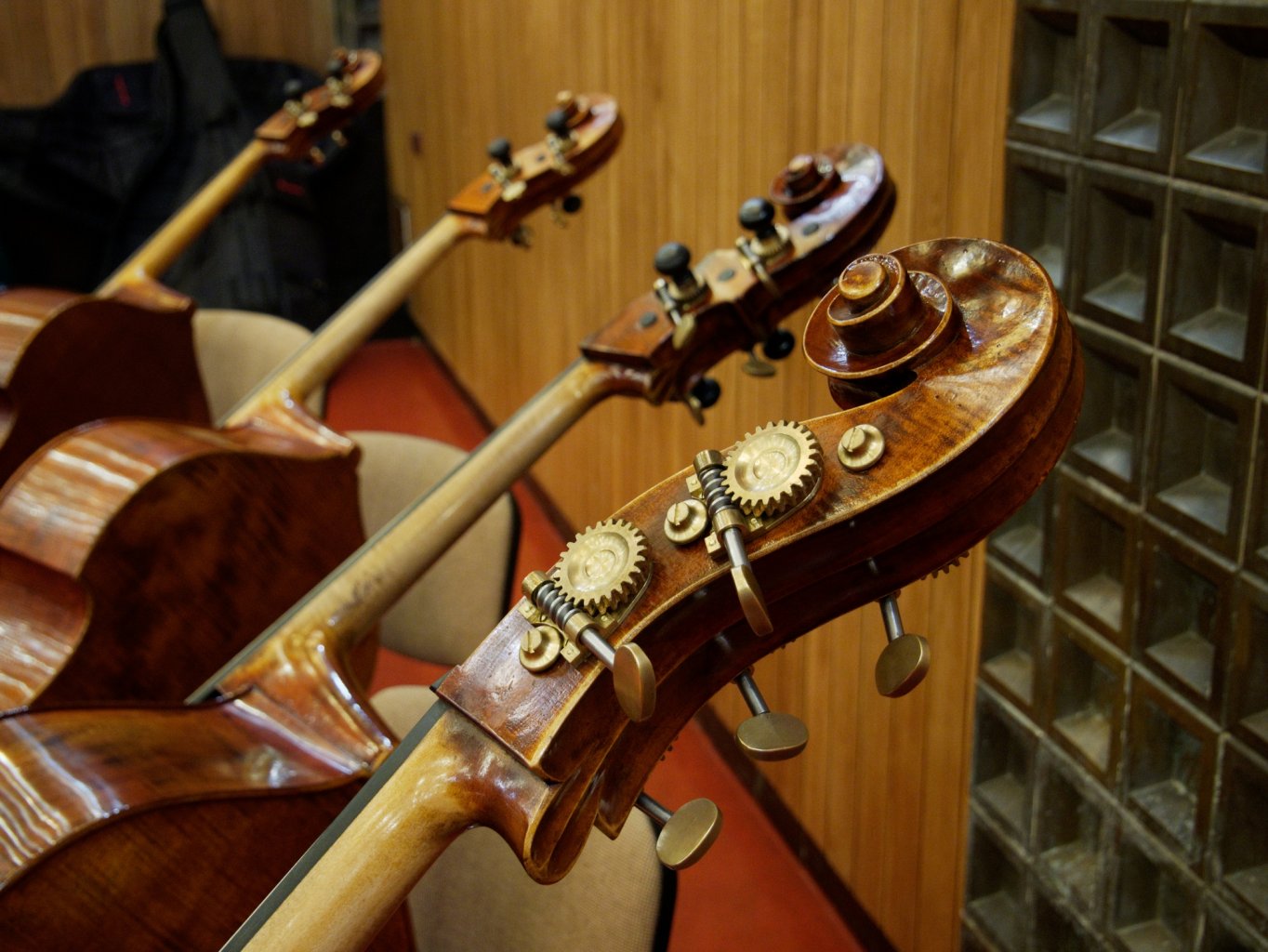 LNOBT simfoninį orkestrą pasiekė nauji muzikos instrumentai