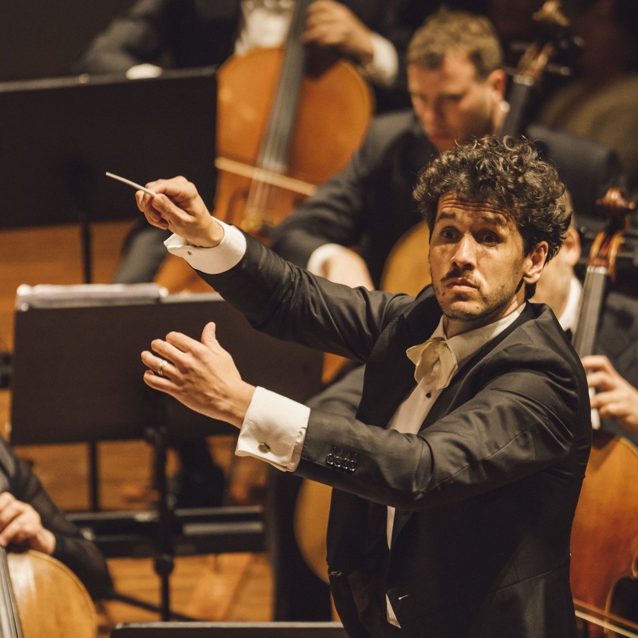 Dirigentas Ričardas Šumila: „Opera „Kaimo garbė“ man – galimybė pademonstruoti savo muzikalumą“