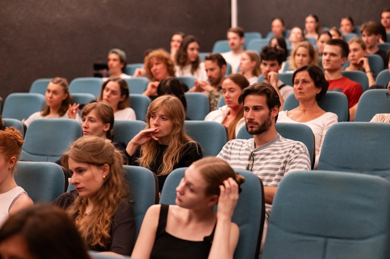 LNOBT baleto trupė pasirengimą premjerai pradėjo nuo F. Fellini kino šedevro peržiūros