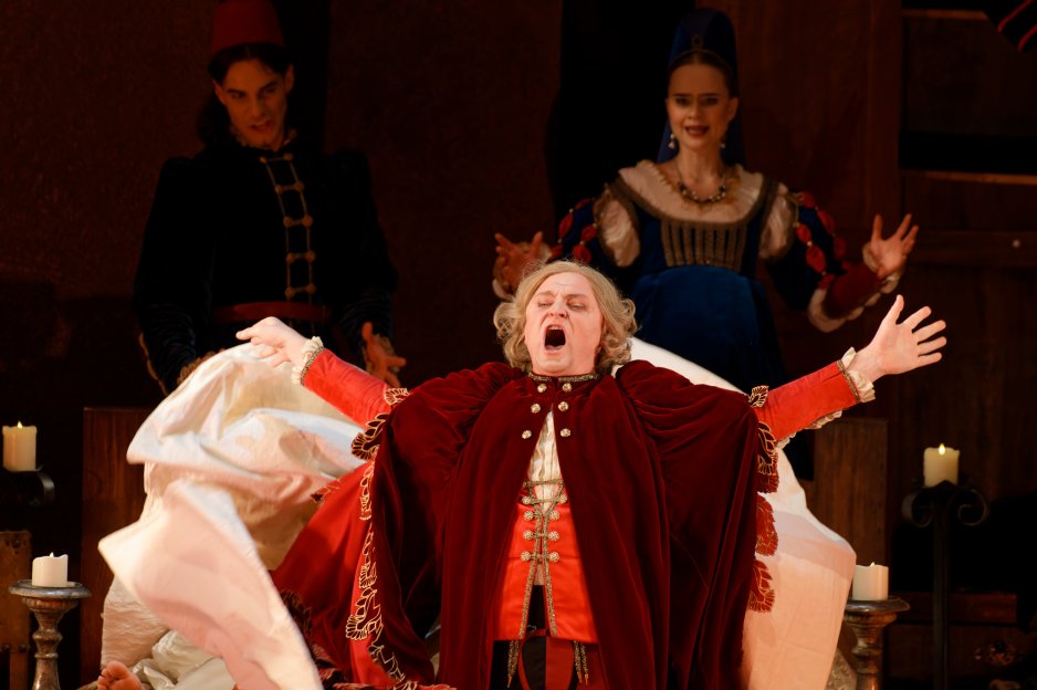 Il Trittico: Il tabarro | Suor Angelica | Gianni Schicchi - 6