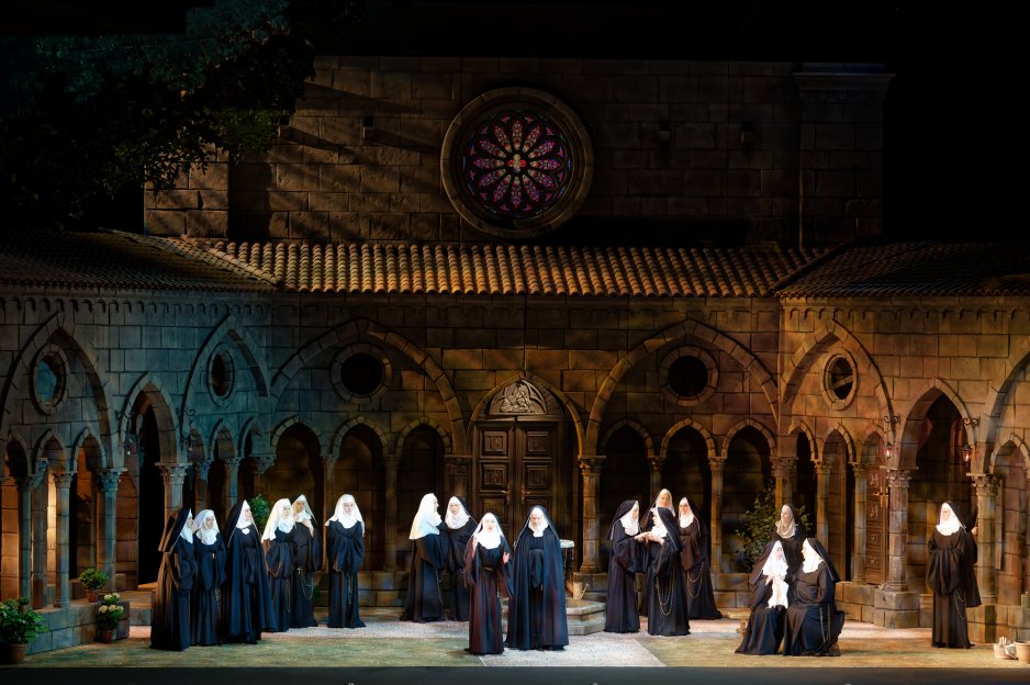 Il Trittico: Il tabarro | Suor Angelica | Gianni Schicchi - 3